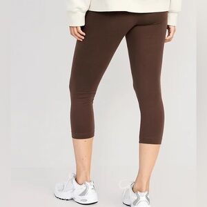 OLD NAVY | High-Waisted PowerSoft Crop Leggings Sz M